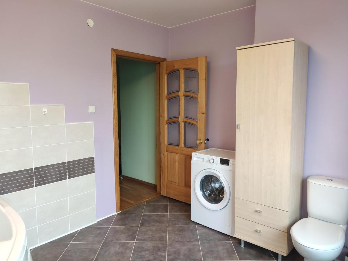 Spacious & Cozy Apartment With Forest View Zapyskis Zewnętrze zdjęcie