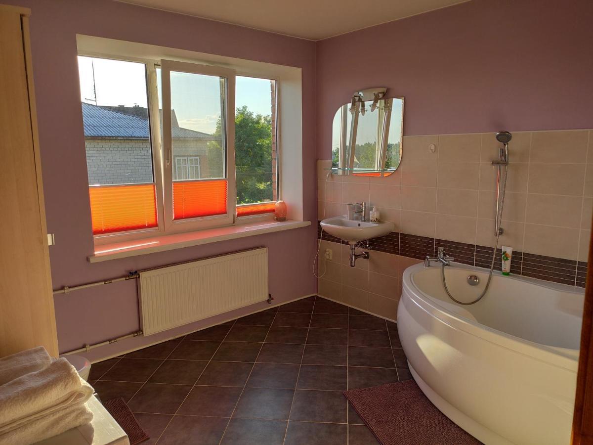 Spacious & Cozy Apartment With Forest View Zapyskis Zewnętrze zdjęcie